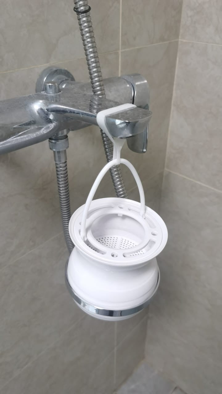 Enfant dormant avec l'oreiller Le P'tit Loup